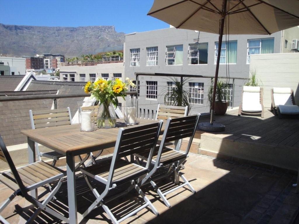 Hill House 2 Bedroom In De Waterkant